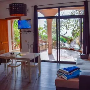 https://elegance-apartment-taormina.sicilyhotelsitaly.net