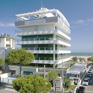 Отель Club House
